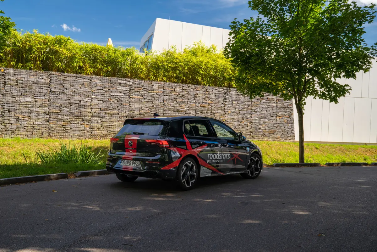 Roadstars Fahrschulwagen für Führerschein Klasse B und BF17